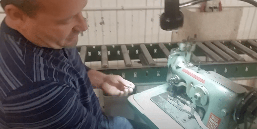 Brian demonstrates how to thread a Bond TMB Spellbinder.